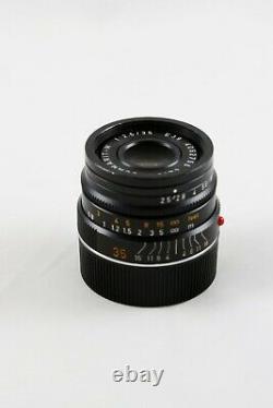 Leica SUMMARIT-M 35mm f/2.5 M-Mount Lens with leather pouch