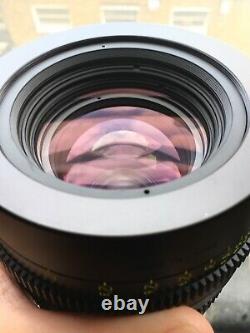 Leica Summicron-C 35mm T2