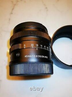 Sigma 45mm f/2.8 DG DN Contemporary Lens for Leica L