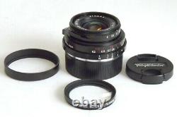 Voigtlander Color Skopar 21mm F4 Leica M Mount Paraluce, Filtro e Tappi