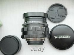 Voigtlander Ultron 35mm 1.7 LTM Black 35 f1.7 leica thread mount noir L39